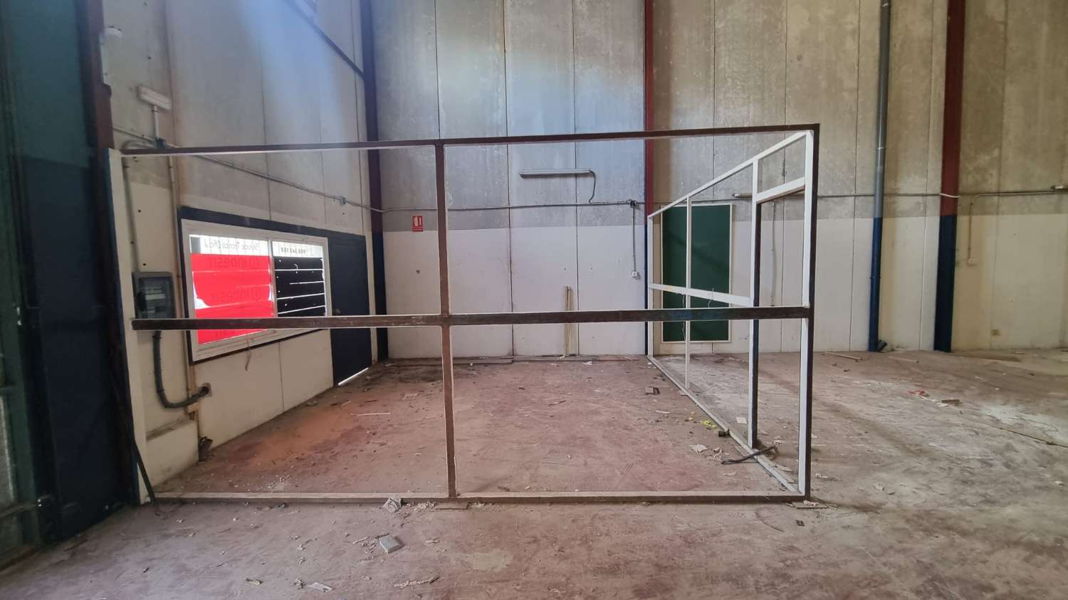 Nave industrial en venta en ubicación estratégica – Polígono de las Américas