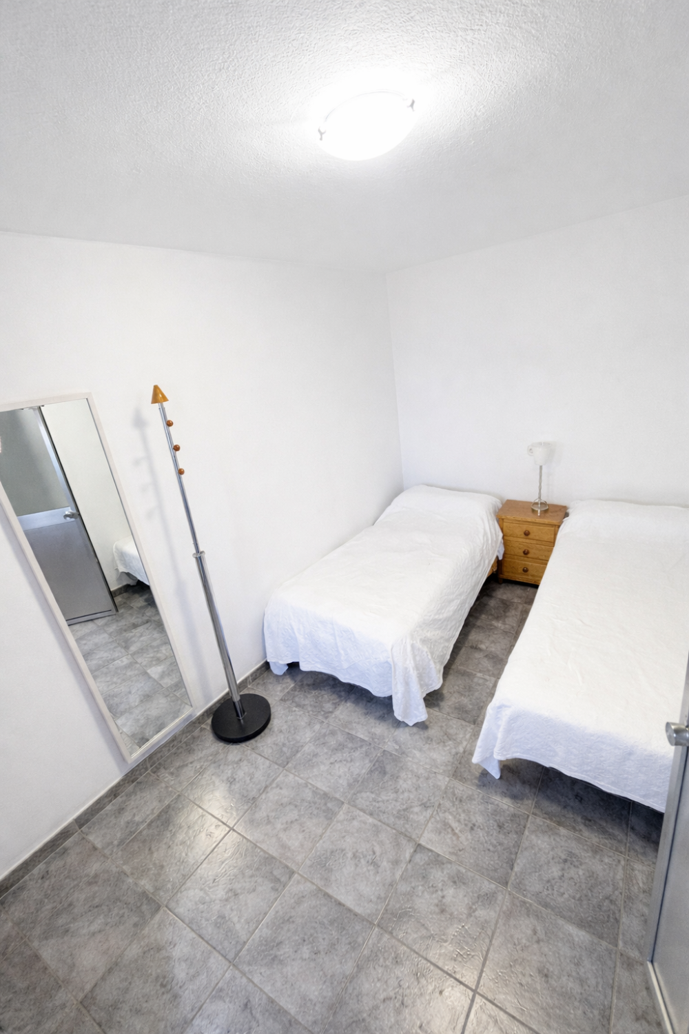 Finca con dos viviendas independientes, piscina con jacuzzi y vistas abiertas en Alhaurín el Grande