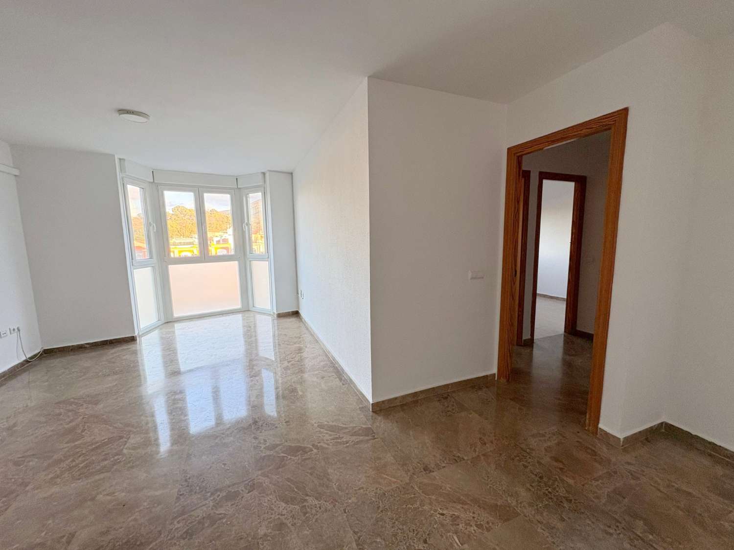 Piso de 3 dormitorios con parking y ascensor en zona Isaac Peral