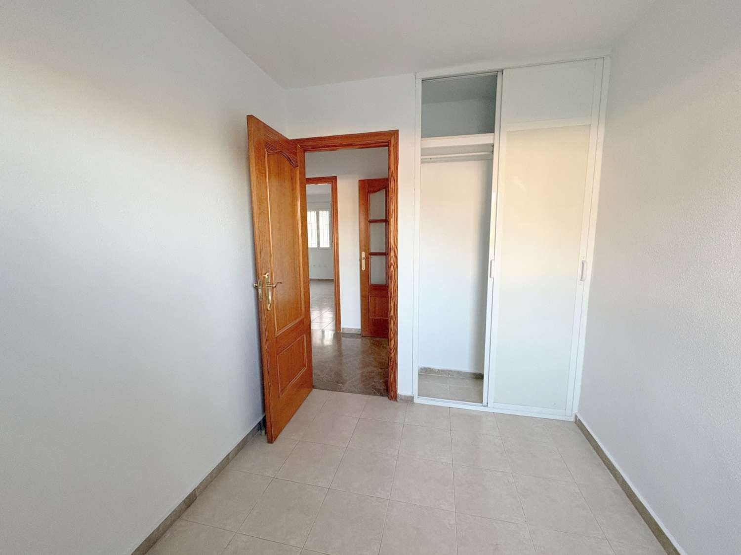 Piso de 3 dormitorios con parking y ascensor en zona Isaac Peral