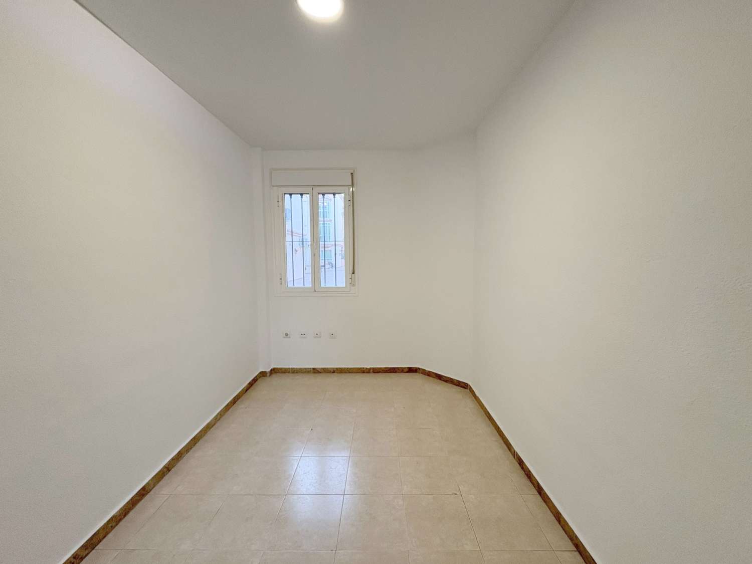 Piso de 3 dormitorios con parking y ascensor en zona Isaac Peral