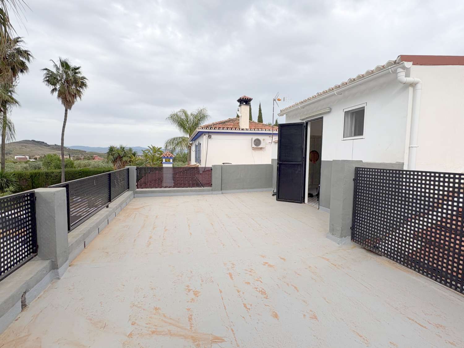 Rustic property with two independent houses in La Alquería.