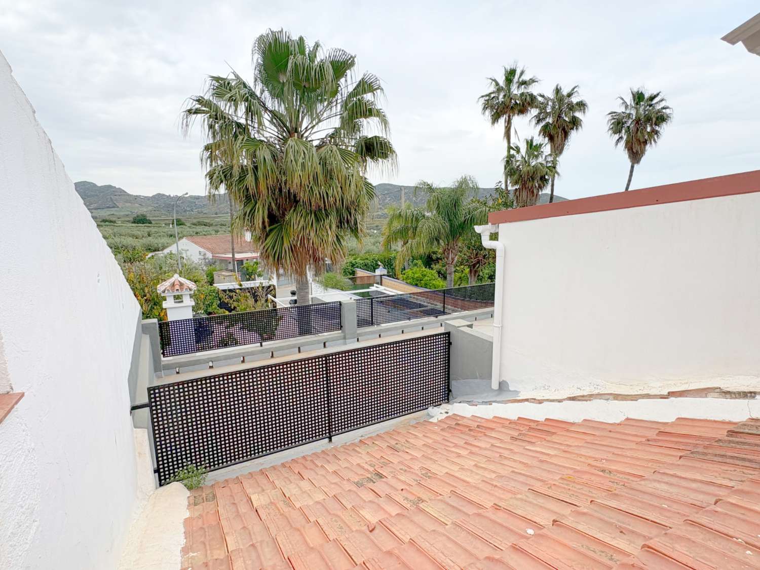 Rustic property with two independent houses in La Alquería.