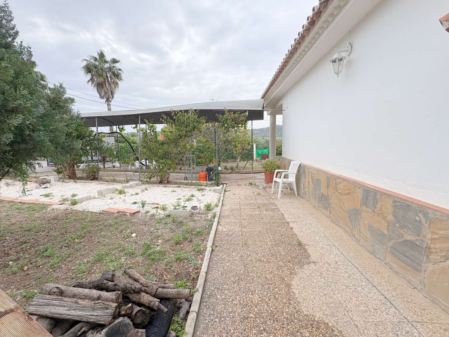 Rustic property with two independent houses in La Alquería.