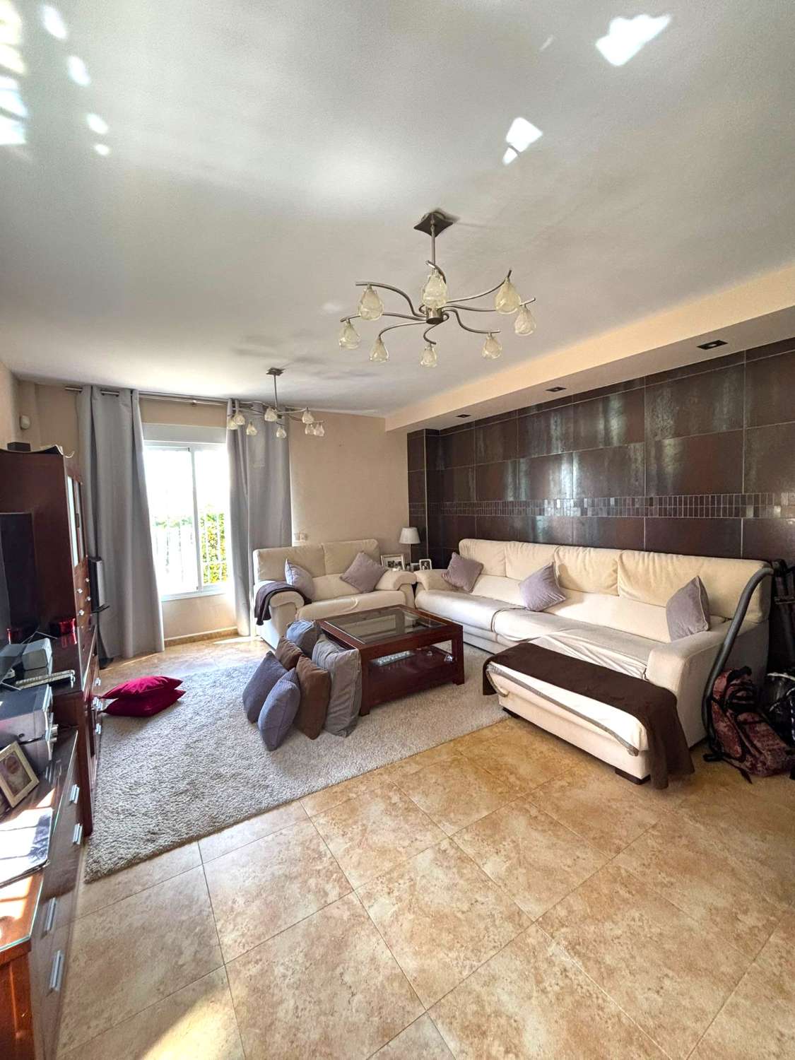 Magnificent semi-detached villa in Alhaurín de la Torre.