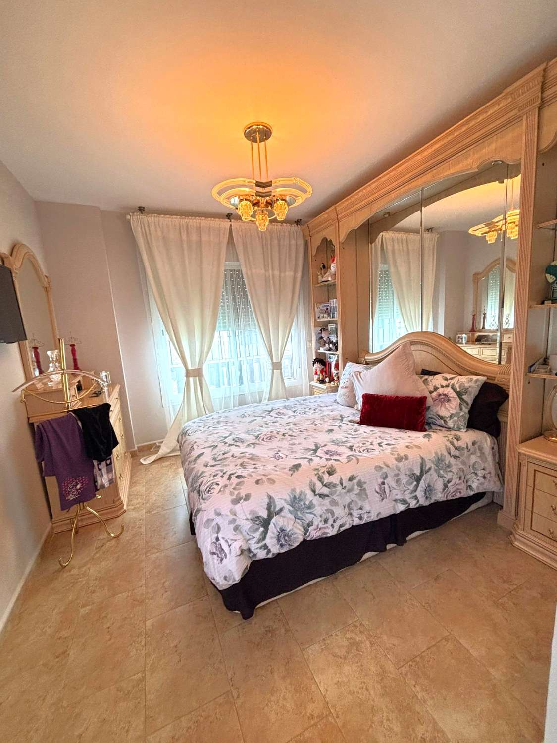 Magnificent semi-detached villa in Alhaurín de la Torre.
