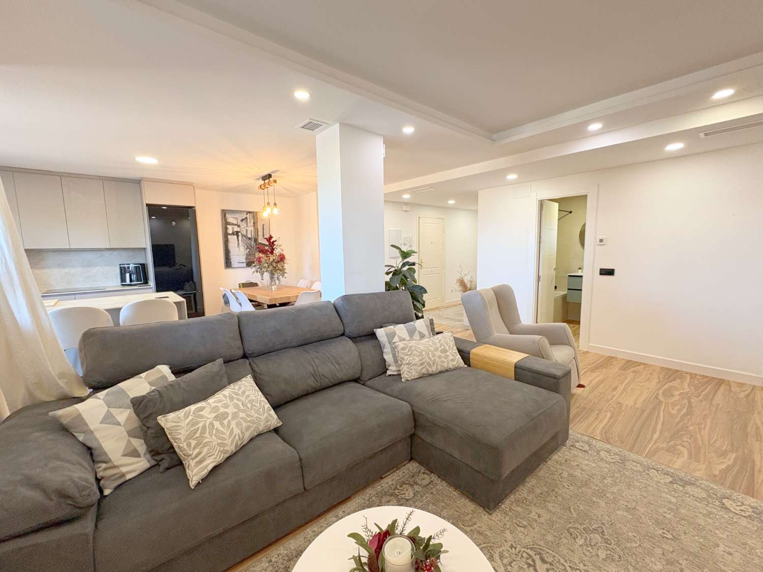Vivienda de 3 habitaciones reformada con terraza y piscina en Alhaurín de la Torre