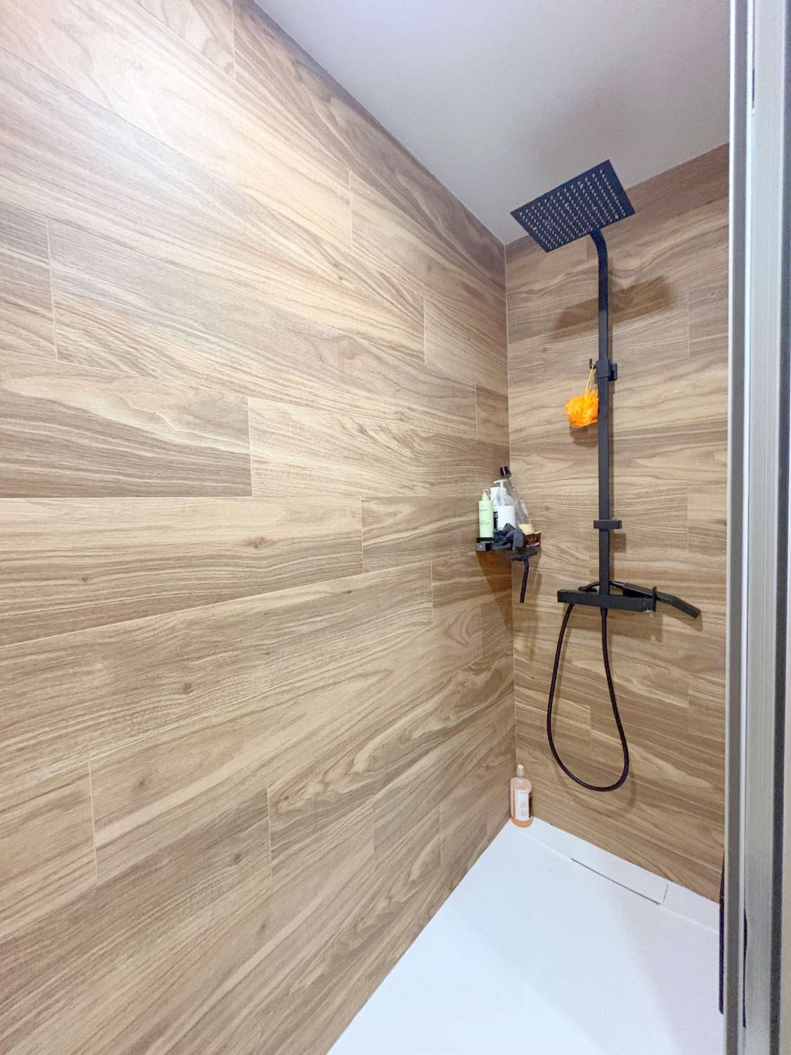 Vivienda de 3 habitaciones reformada con terraza y piscina en Alhaurín de la Torre