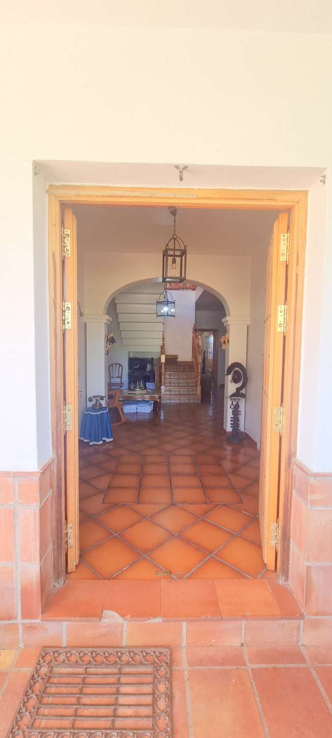 Espectacular finca rústica de 70.000 m² con vivienda de 284 m² y vistas 360º