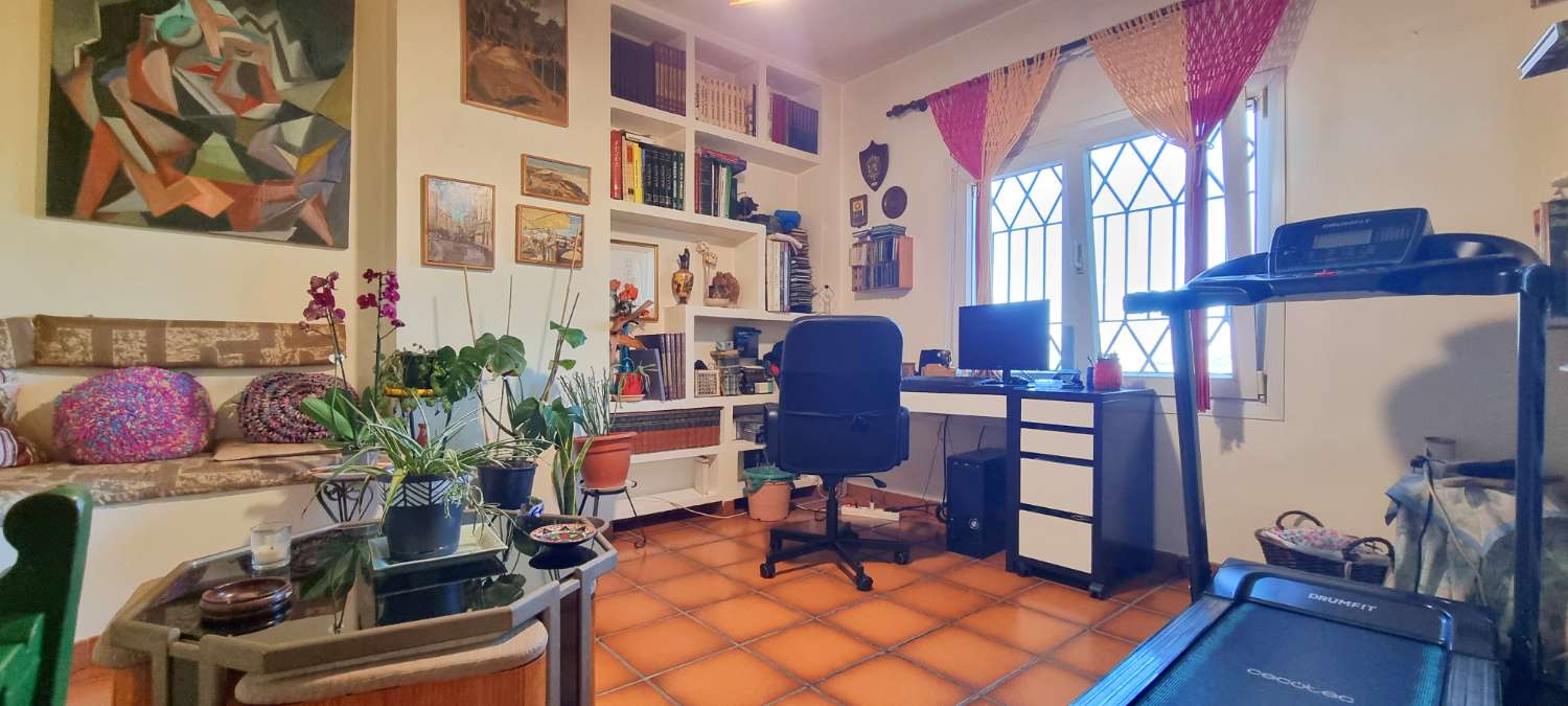 Espectacular finca rústica de 70.000 m² con vivienda de 284 m² y vistas 360º