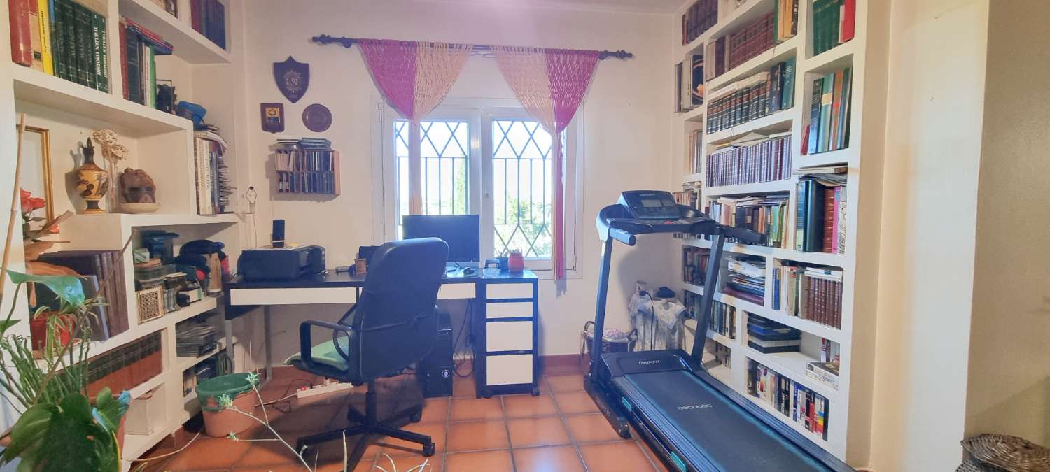 Espectacular finca rústica de 70.000 m² con vivienda de 284 m² y vistas 360º