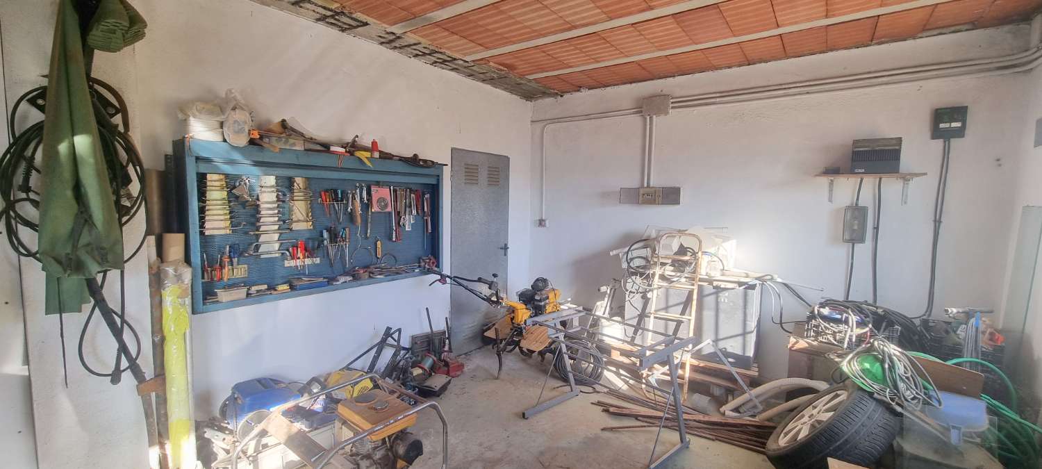 Espectacular finca rústica de 70.000 m² con vivienda de 284 m² y vistas 360º