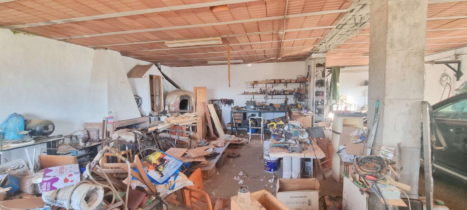 Espectacular finca rústica de 70.000 m² con vivienda de 284 m² y vistas 360º