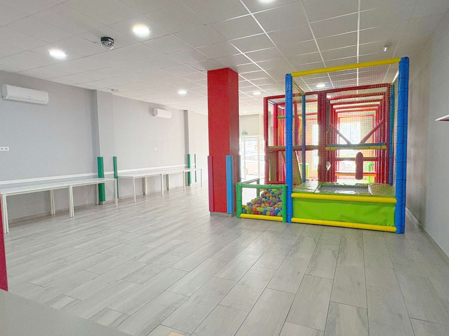 Fantástico local de 135m2 en alquiler