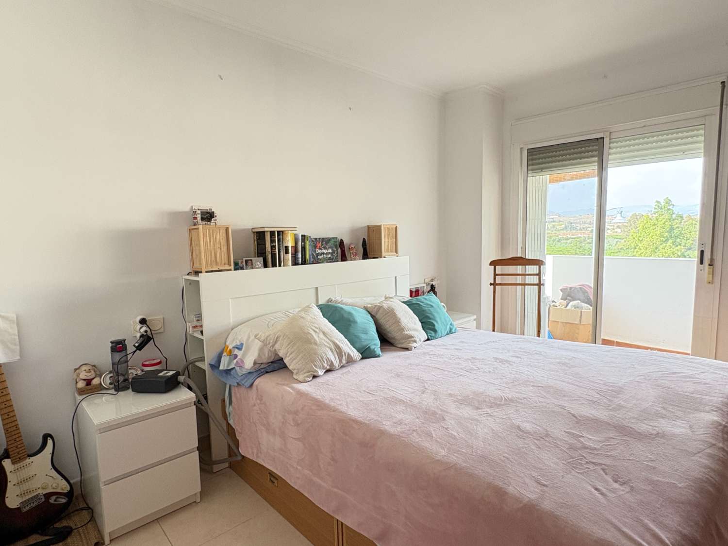Chalet pareado en urbanización Atalaya