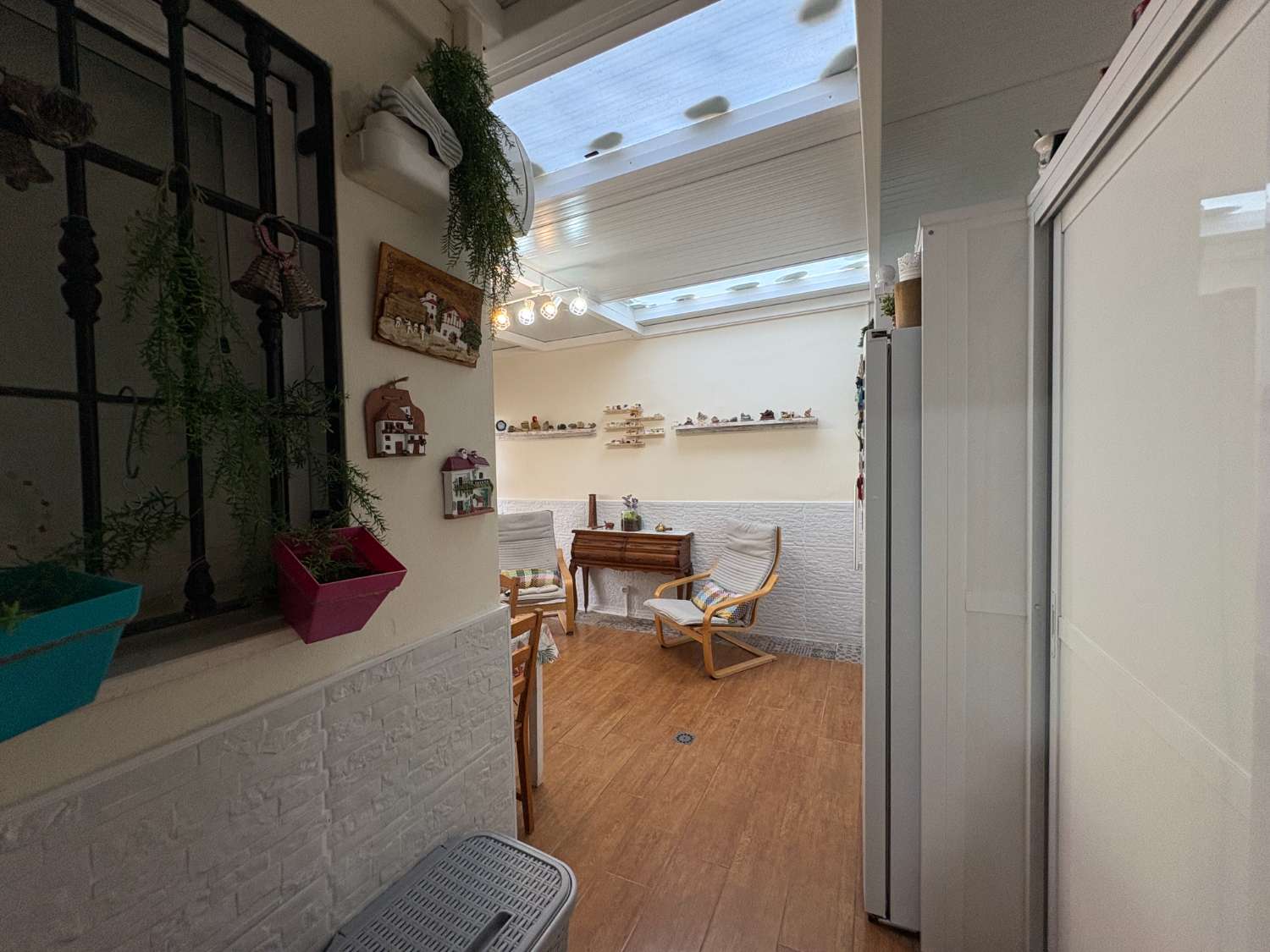 Chalet pareado en urbanización Atalaya