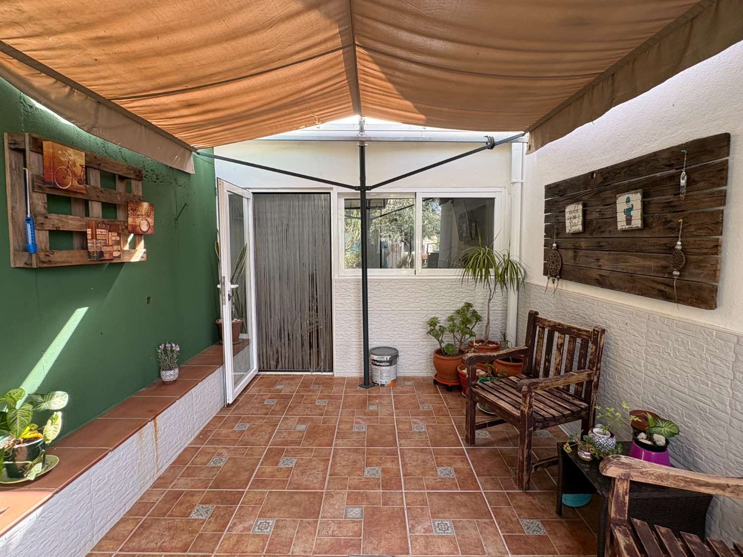 Chalet pareado en urbanización Atalaya