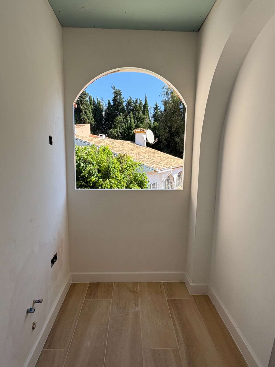 Vivienda con gran potencial de reforma y dos viviendas independientes en Campo Mijas