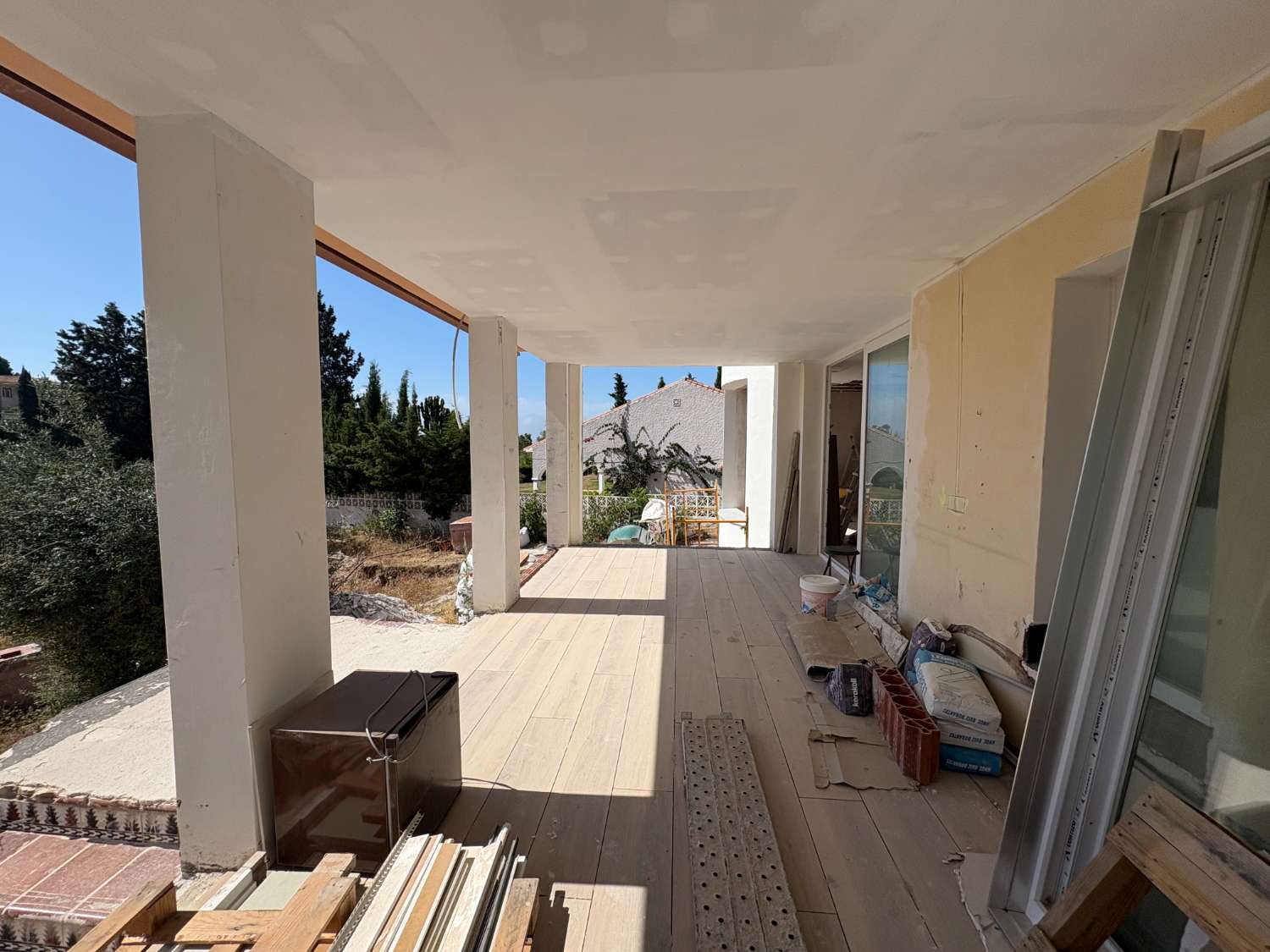 Vivienda con gran potencial de reforma y dos viviendas independientes en Campo Mijas