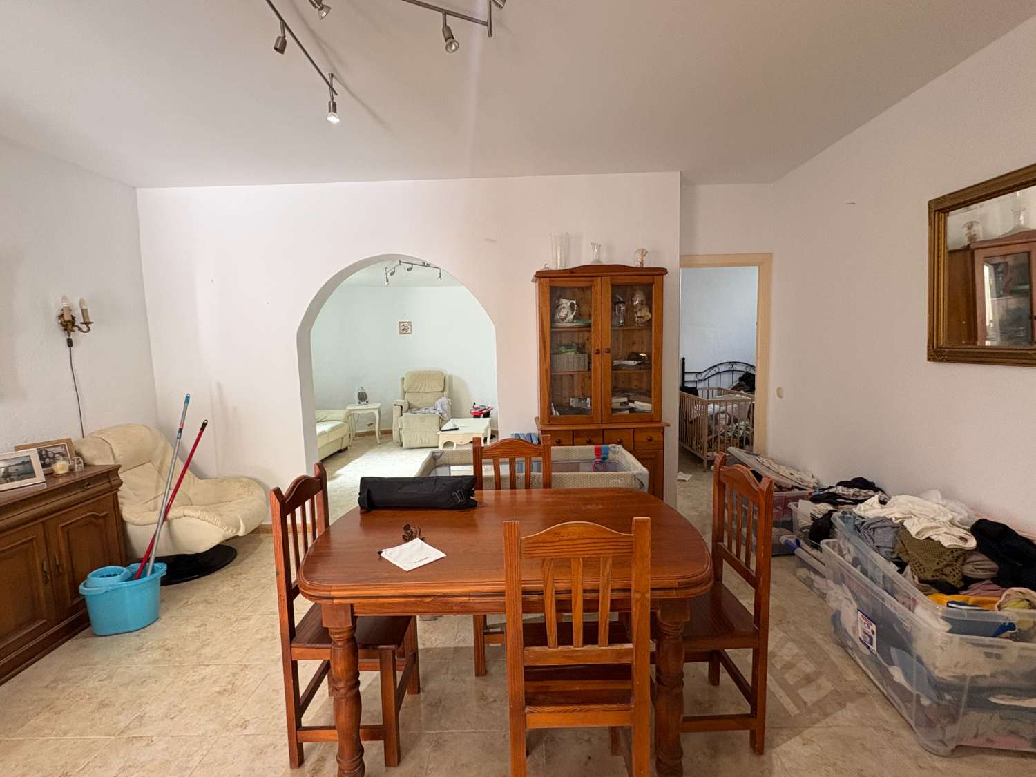 Vivienda con gran potencial de reforma y dos viviendas independientes en Campo Mijas