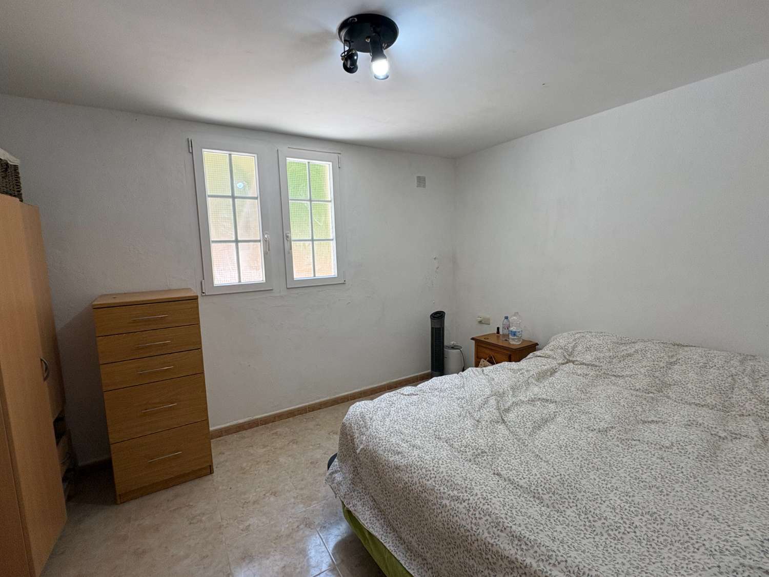Vivienda con gran potencial de reforma y dos viviendas independientes en Campo Mijas