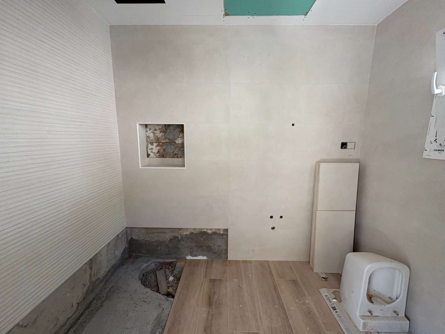 Vivienda con gran potencial de reforma y dos viviendas independientes en Campo Mijas